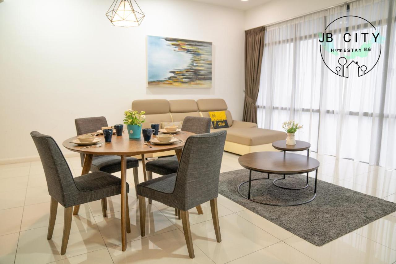 Grand Medini By Rr Jbcity Нусаджая Екстериор снимка
