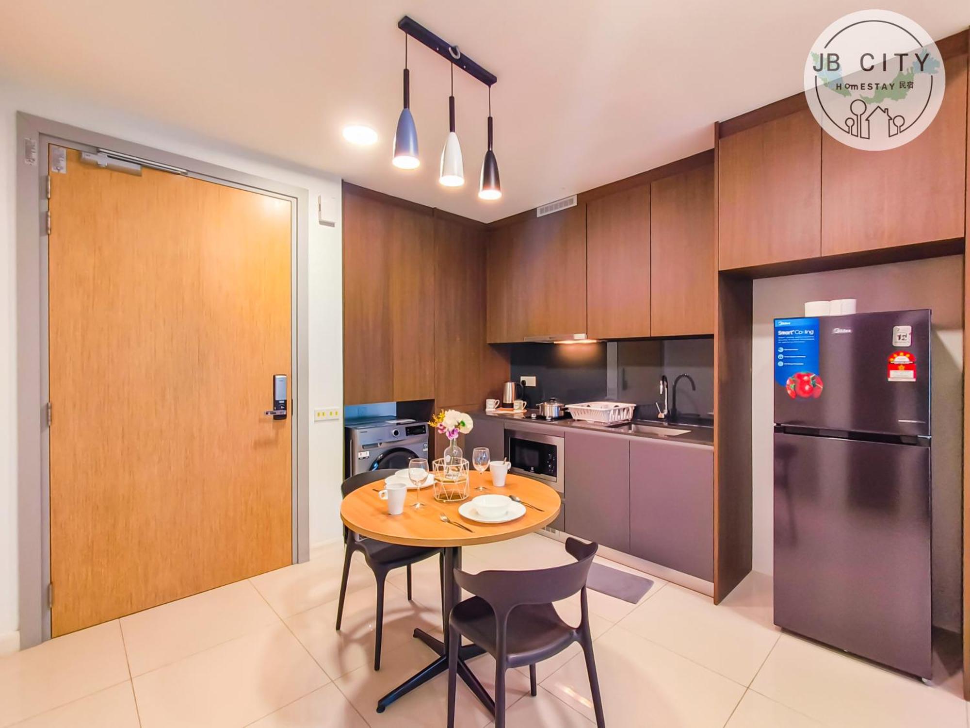 Grand Medini By Rr Jbcity Нусаджая Екстериор снимка