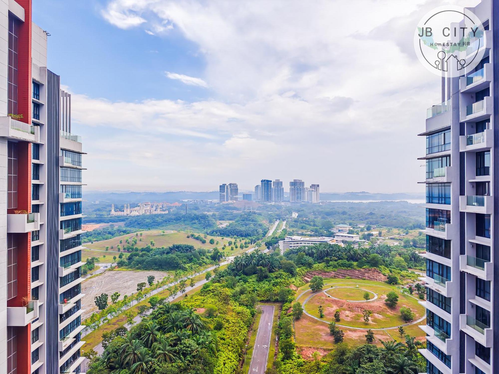 Grand Medini By Rr Jbcity Нусаджая Екстериор снимка