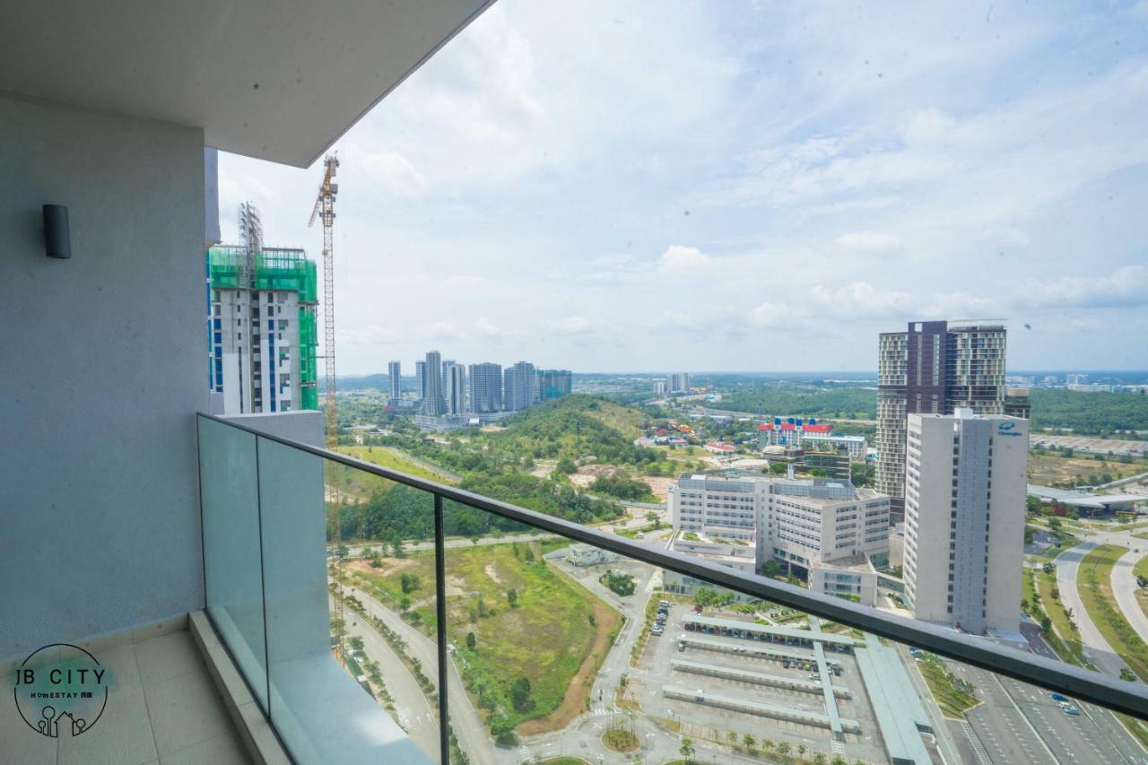 Grand Medini By Rr Jbcity Нусаджая Екстериор снимка